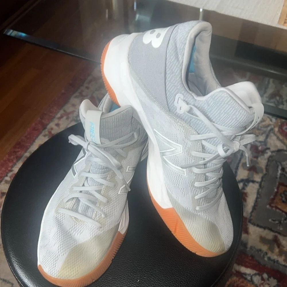 New Balance Freeze V2 Mens Size 8 Lacrosse Shoes White Gum FREEZBW2 EUC!